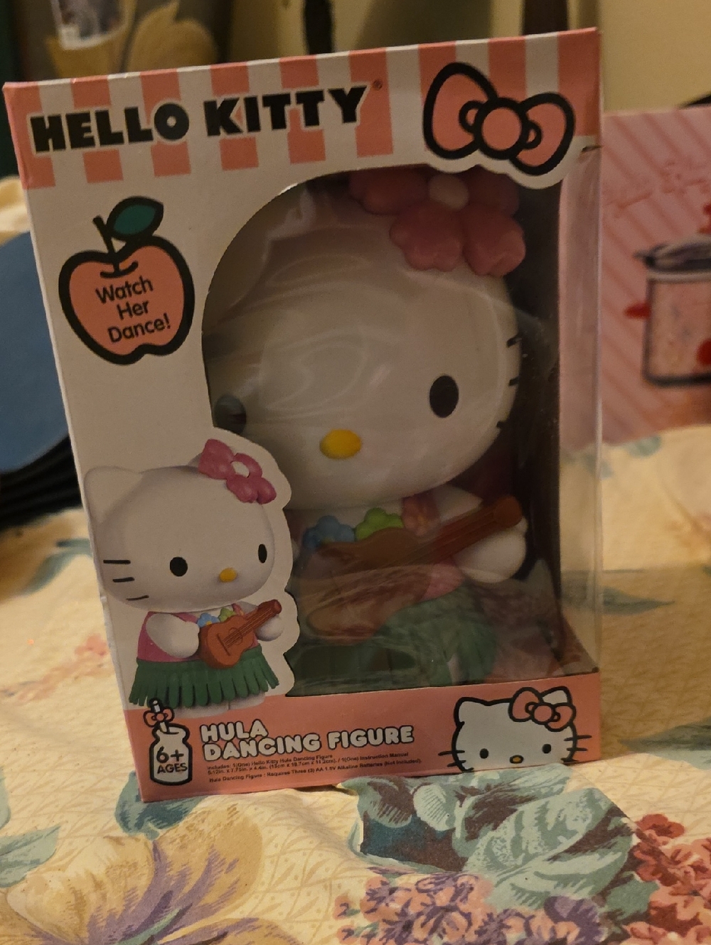 Hello Kitty Pink Bow & Green Skirt Hula Figure